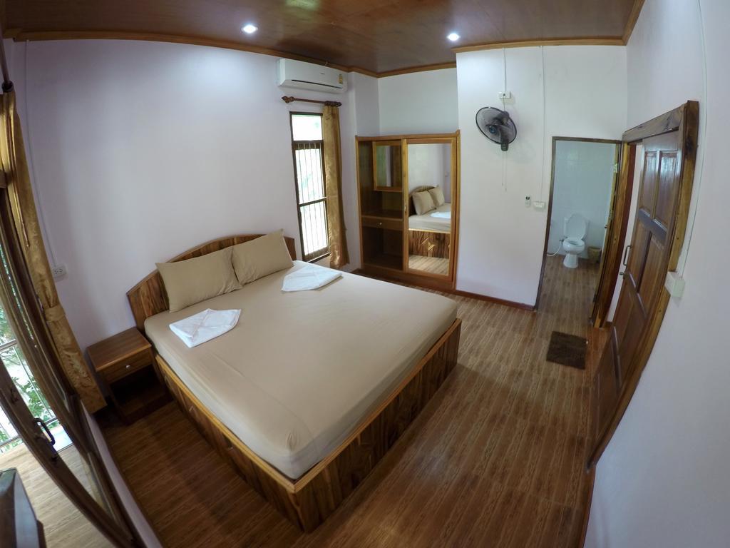 Bor Hin Resort Baan Tai Exteriör bild