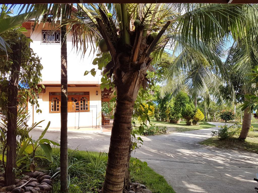 Bor Hin Resort Baan Tai Exteriör bild