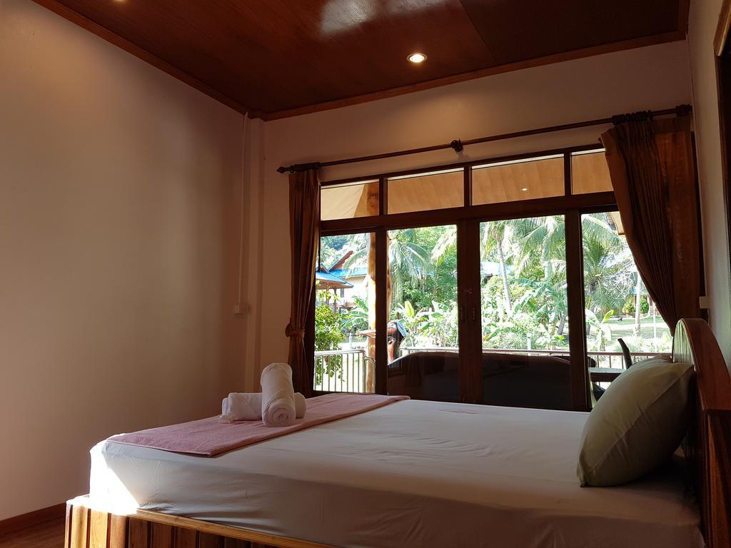 Bor Hin Resort Baan Tai Exteriör bild