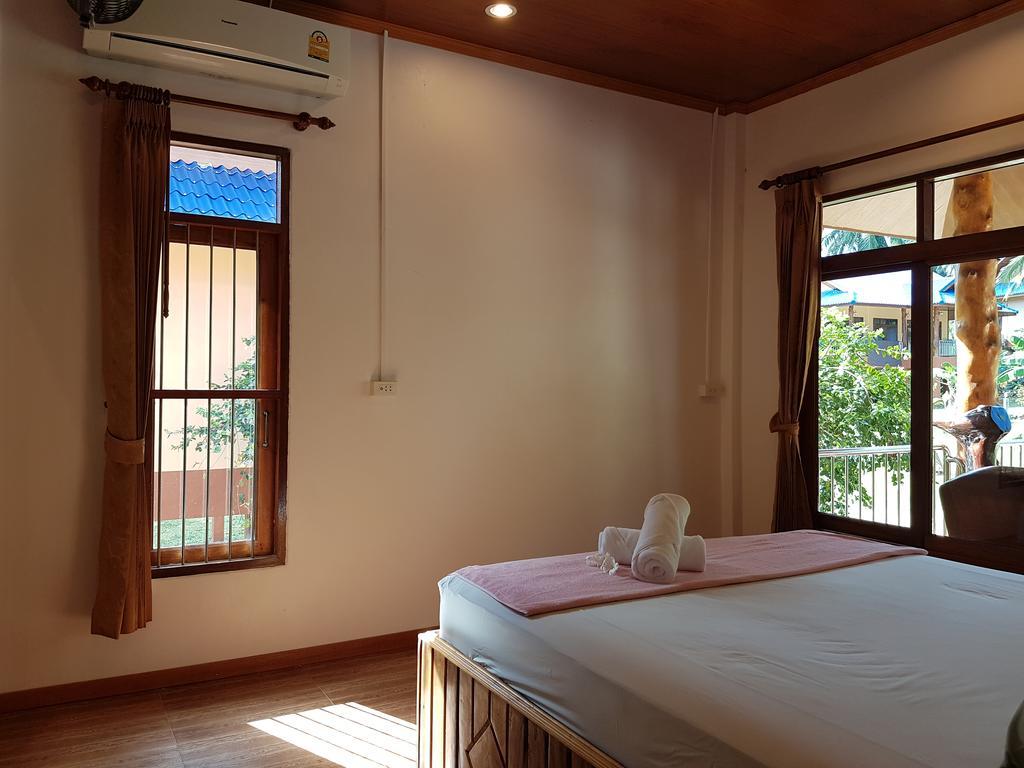 Bor Hin Resort Baan Tai Exteriör bild