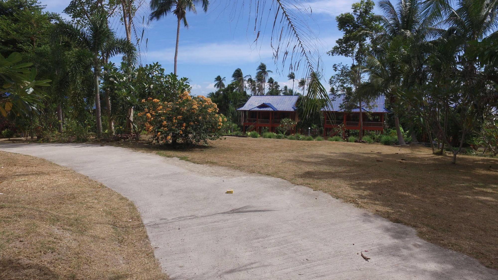 Bor Hin Resort Baan Tai Exteriör bild