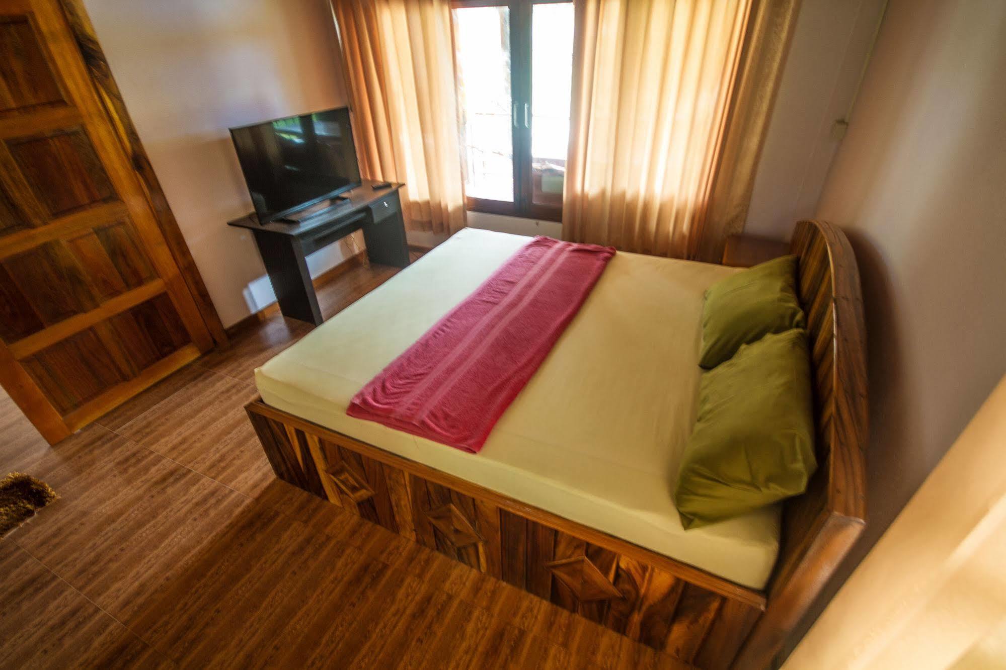 Bor Hin Resort Baan Tai Exteriör bild