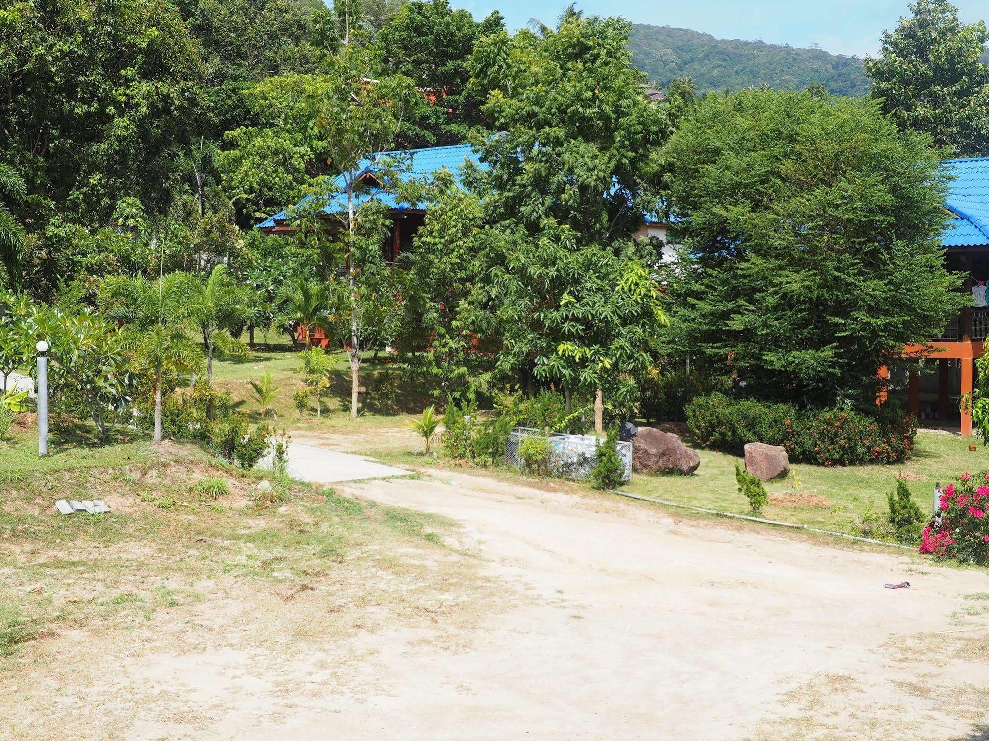 Bor Hin Resort Baan Tai Exteriör bild