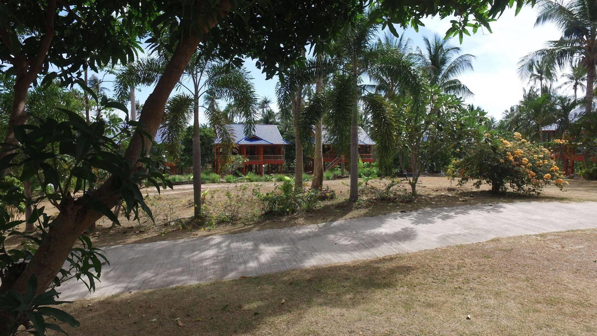 Bor Hin Resort Baan Tai Exteriör bild