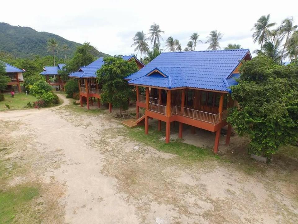 Bor Hin Resort Baan Tai Exteriör bild