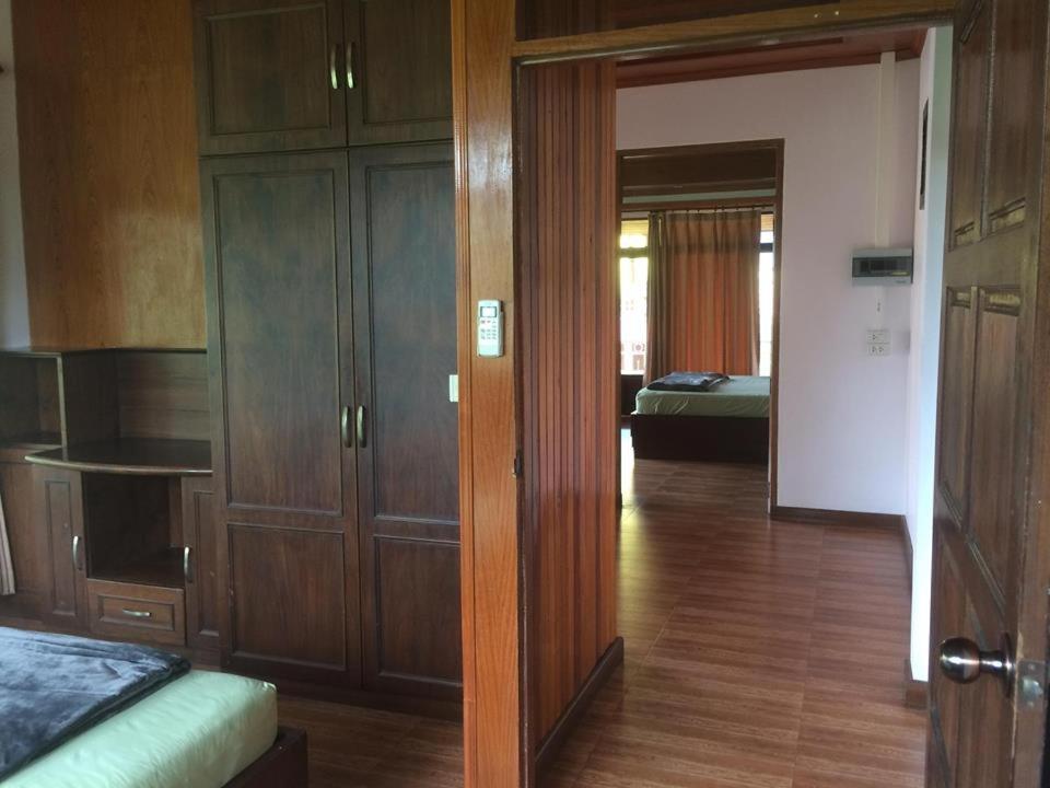 Bor Hin Resort Baan Tai Exteriör bild