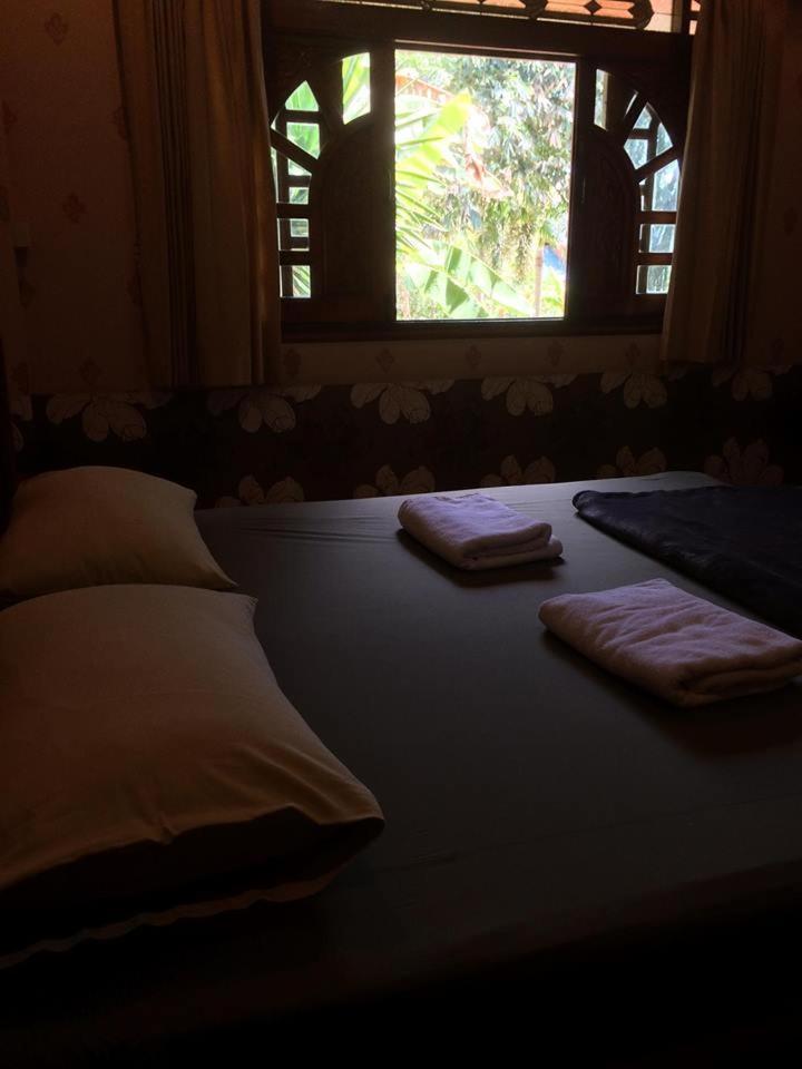 Bor Hin Resort Baan Tai Exteriör bild